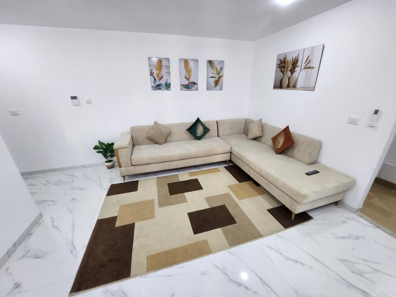 Apartamento Elegant S1 Meuble Garde A Ariana -Tunis Exterior foto